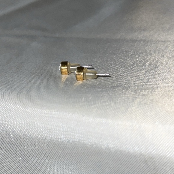 Elegant Bezel Setting CZ Gold Stud Earrings Tiny - Picture 7 of 8